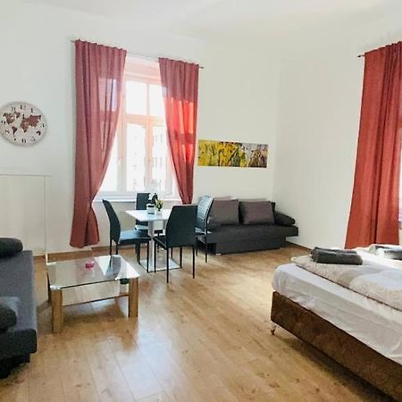Deluxe Quad Room Dw Wien Ngoại thất bức ảnh