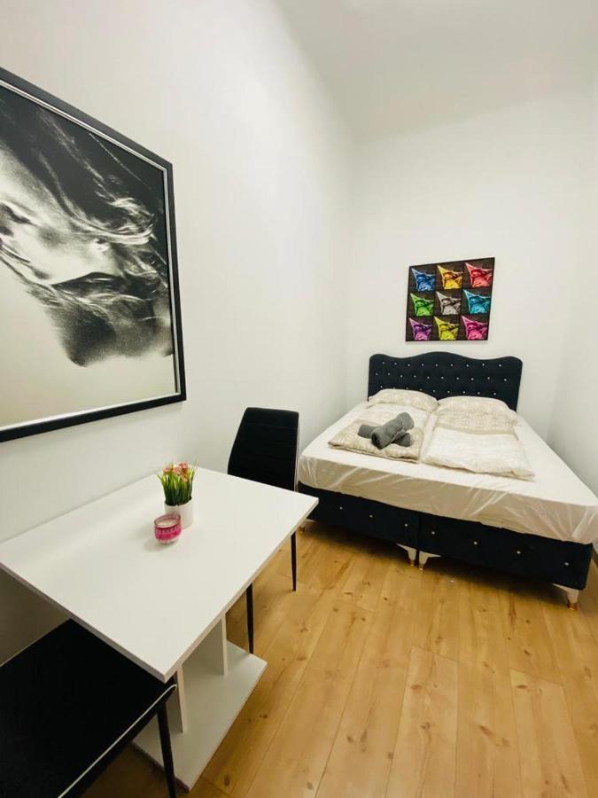 Deluxe Quad Room Dw Wien Ngoại thất bức ảnh
