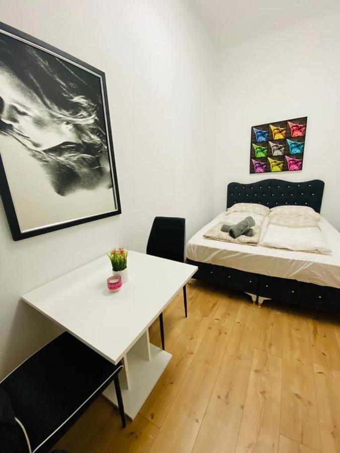 Deluxe Quad Room Dw Wien Ngoại thất bức ảnh